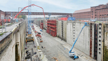 Construction work on the Kachlet double-chamber lock